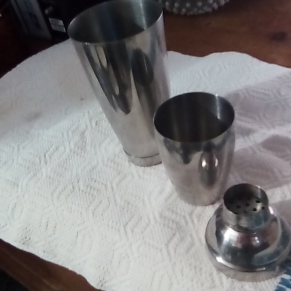 Serco Stainless Steel Martini Shaker and mixing glass for bartender. - Picture 3 of 4